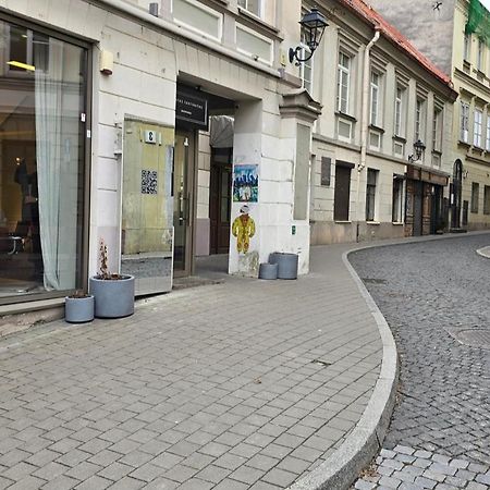 Town Hall Square Apartments Vilnius Ngoại thất bức ảnh